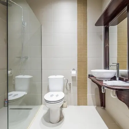 Oliver House Apartment